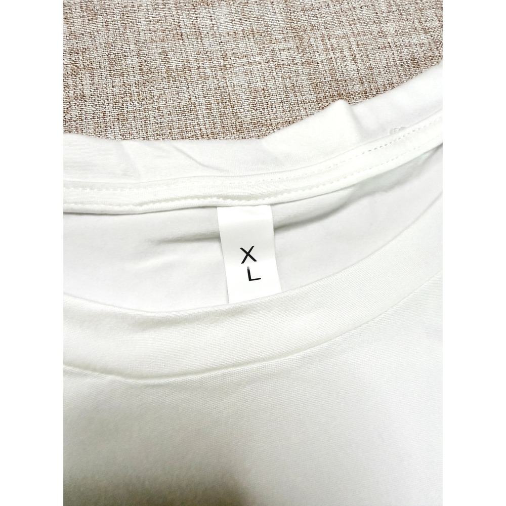 Calvin White Graphic Logo T-Shirt Mens XL Short Sleeve Polyester Crewneck Tee - Picture 3 of 7